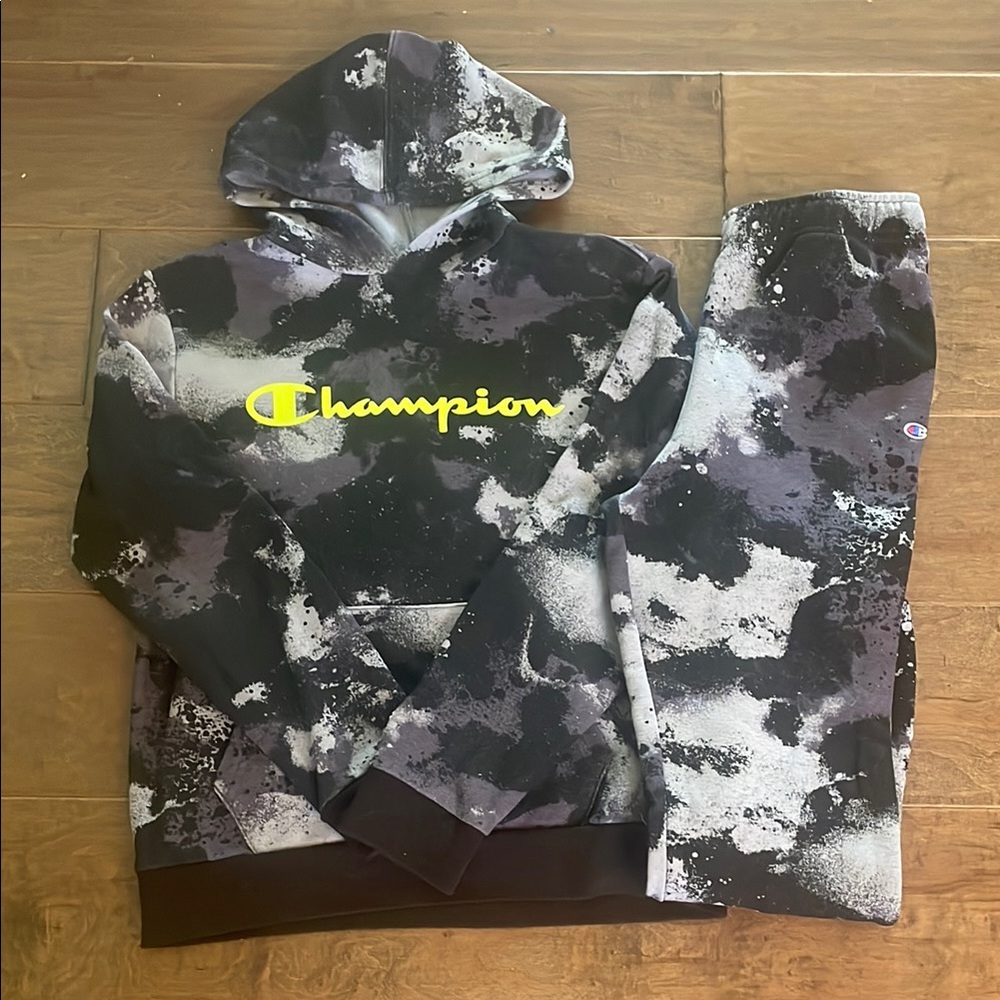 Boys Champion Black and Gray Hoodie Sweat Set Sz L
